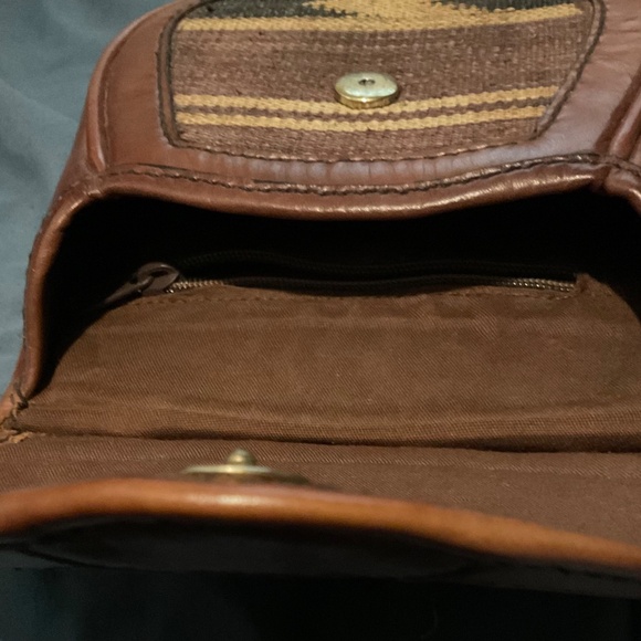 Vintage leather crossbody - Picture 6 of 11